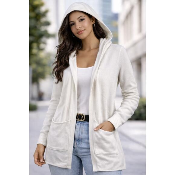 Tommy Bahama Sweaters - Tommy Bahama women's XS white hooded, ultra light open-front knit cardigan
